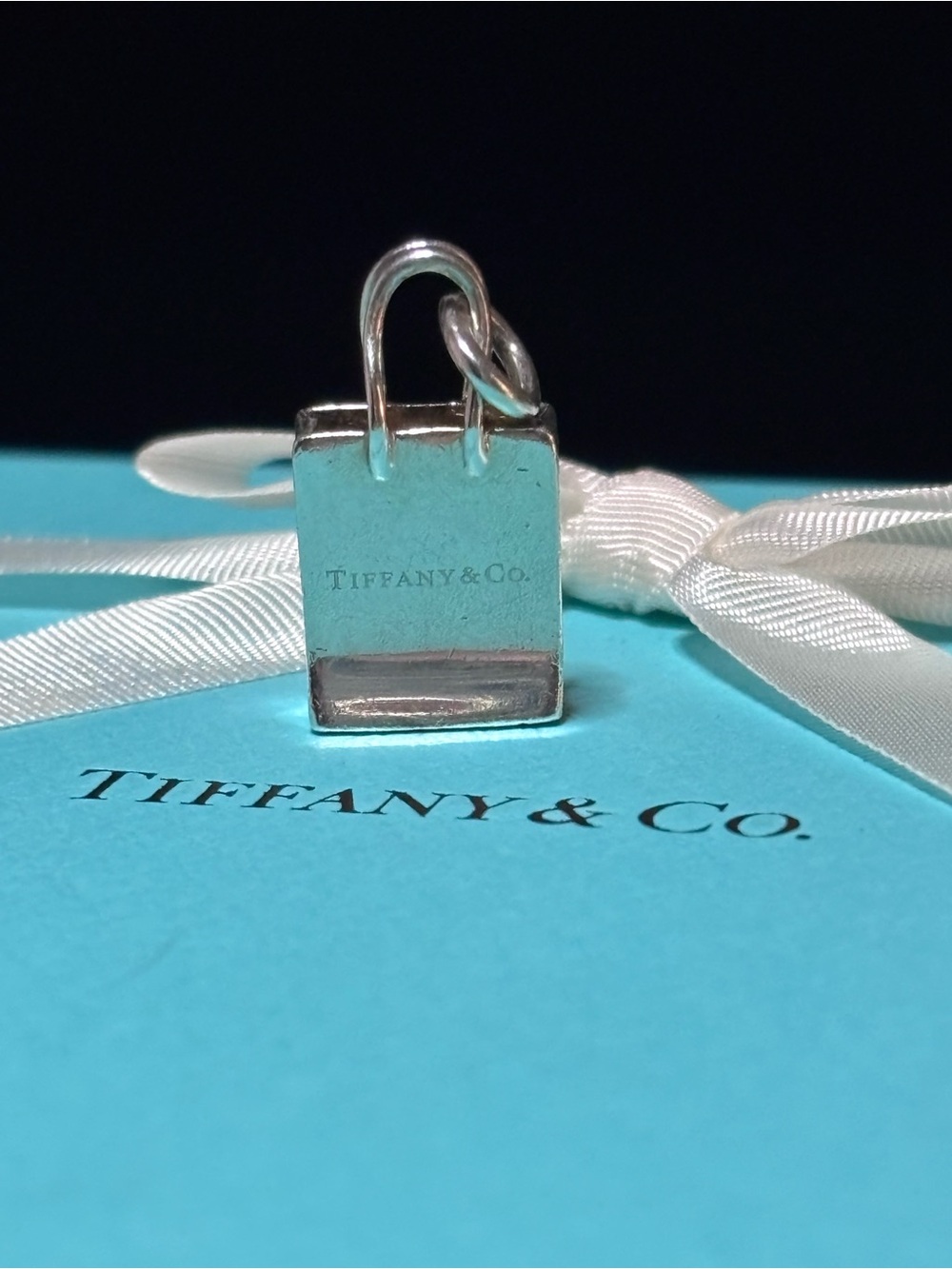 Authentic Tiffany & Co Sterling Silver Shopping Bag Charm - Picture 4 of 7